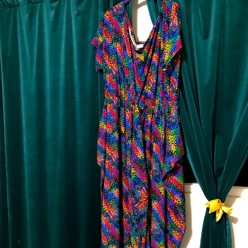 Short-sleeve scoop neck slouch dress by Jibri